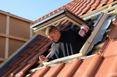 Pose de fenêtres de toit Velux aux Billanges